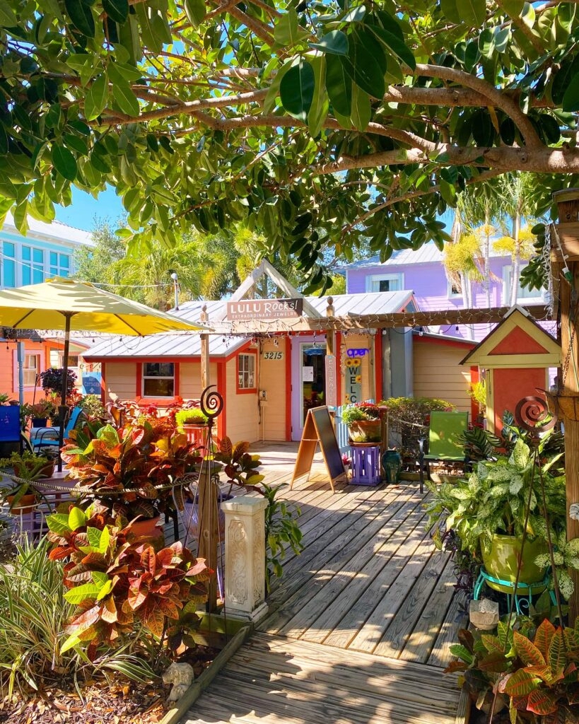Colorful shops and tropical landscaping in the Jensen Beach Art Colony